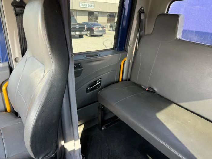 2023 International HV - image 22