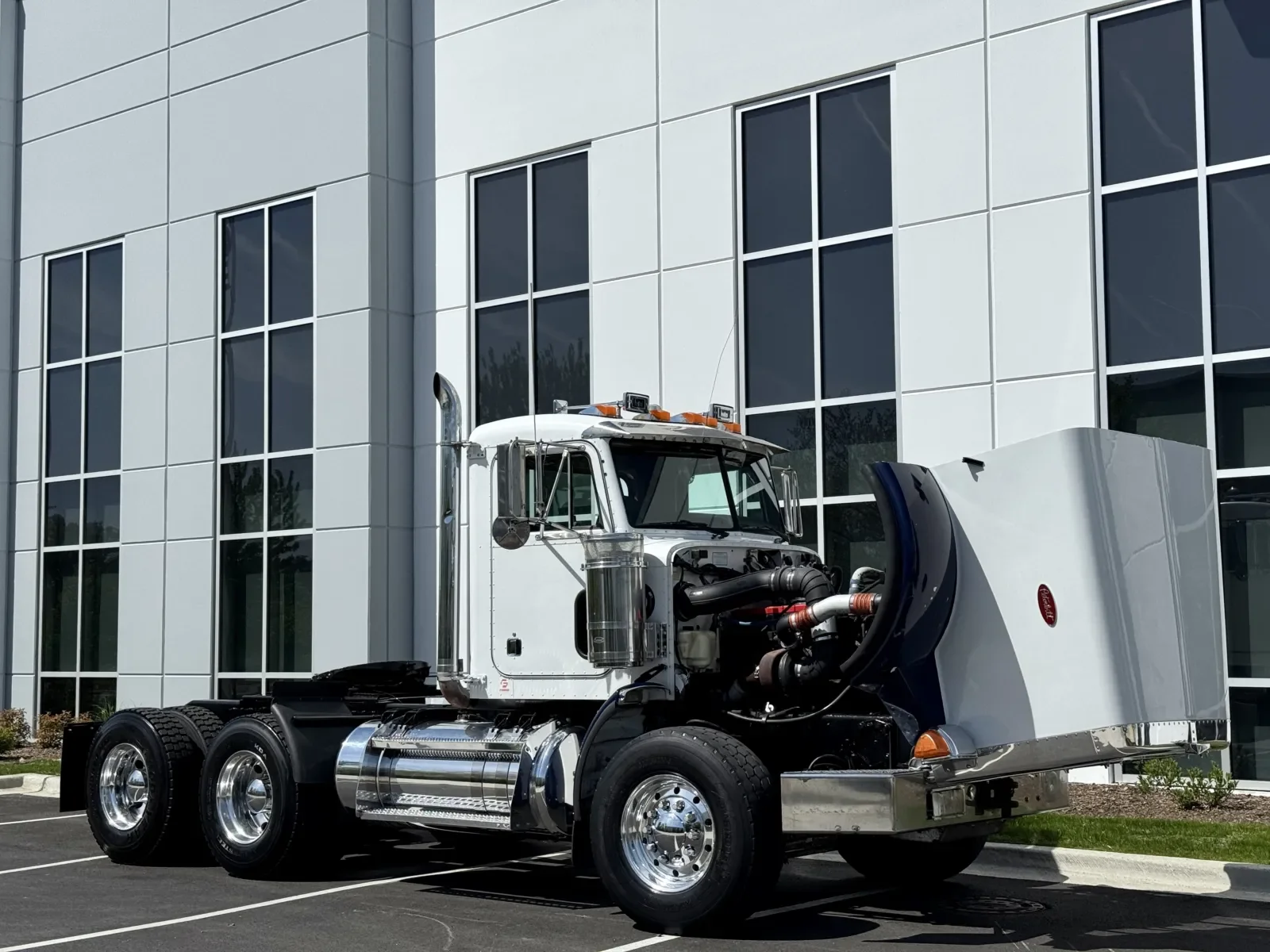 2001 Peterbilt in New Lenox, IL — photo 9