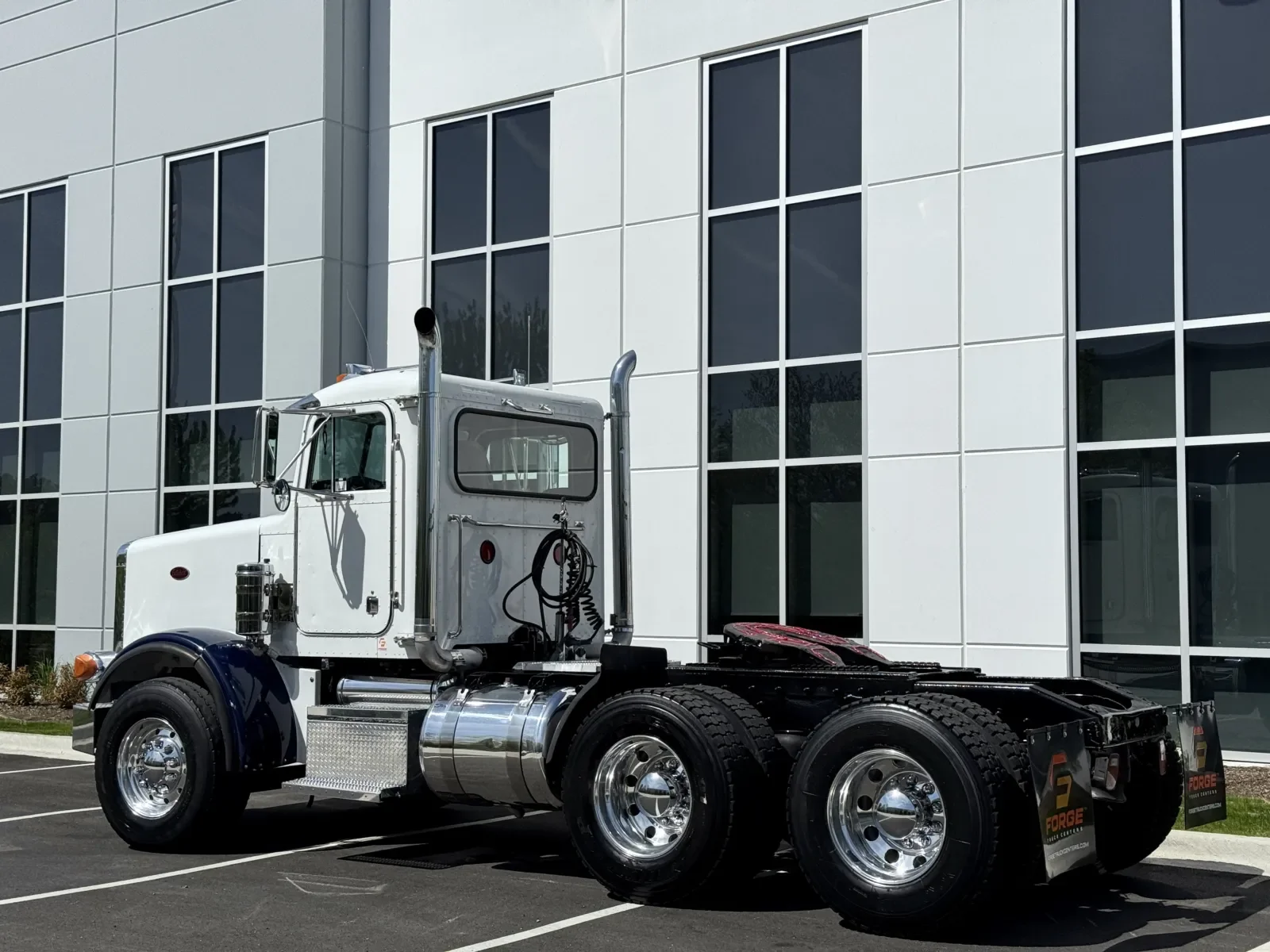 2001 Peterbilt in New Lenox, IL — photo 6