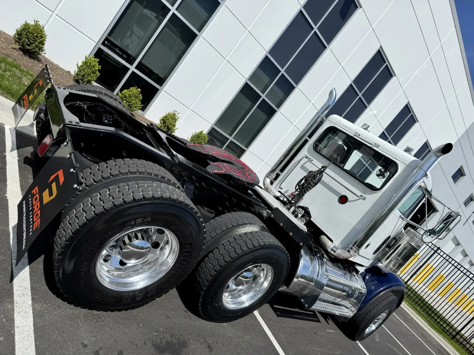 2001 Peterbilt in New Lenox, IL — photo 11