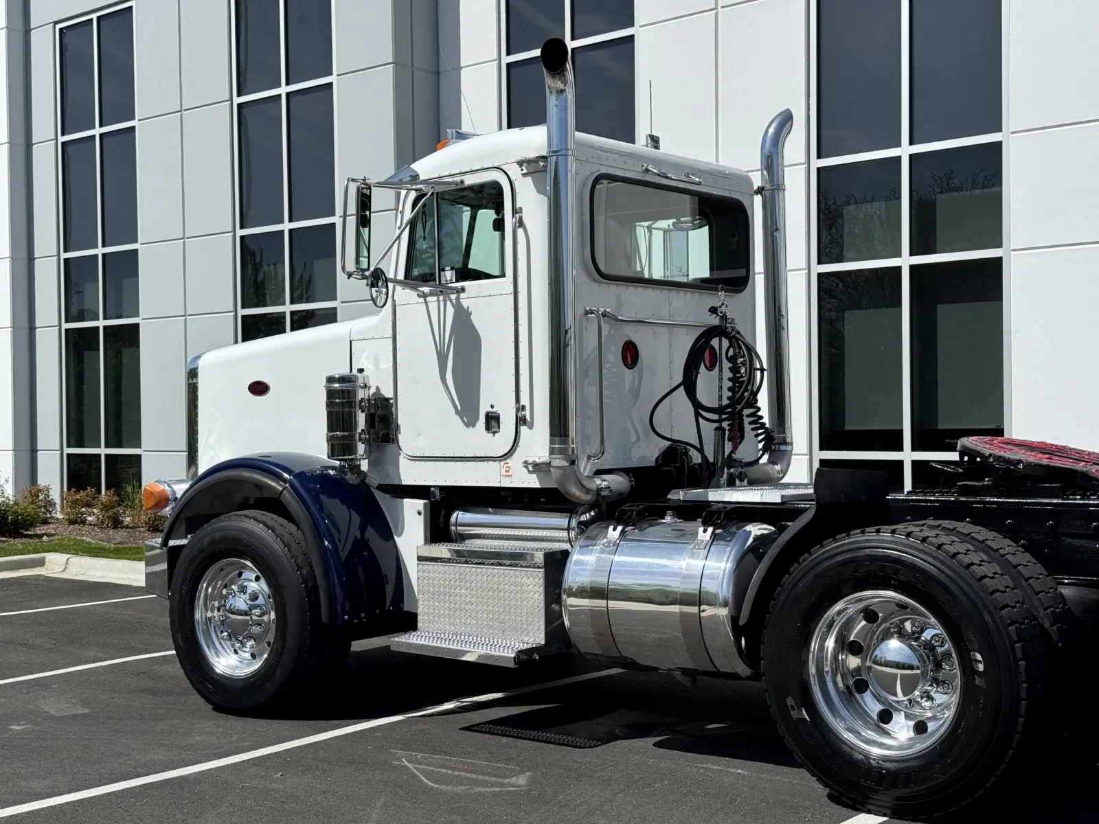 2001 Peterbilt in New Lenox, IL — photo 8
