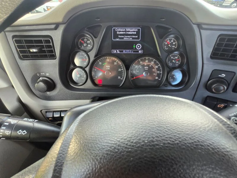 2022 Peterbilt 567 - image 13