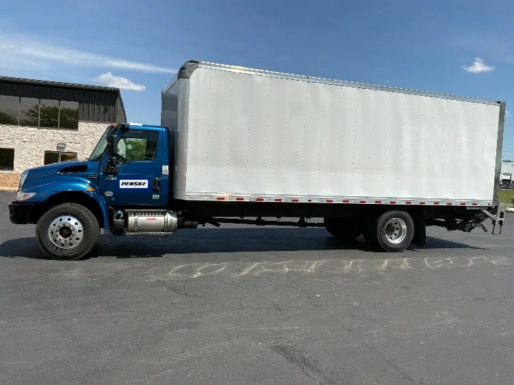 2020 International MV in Dayton, NJ — photo 4