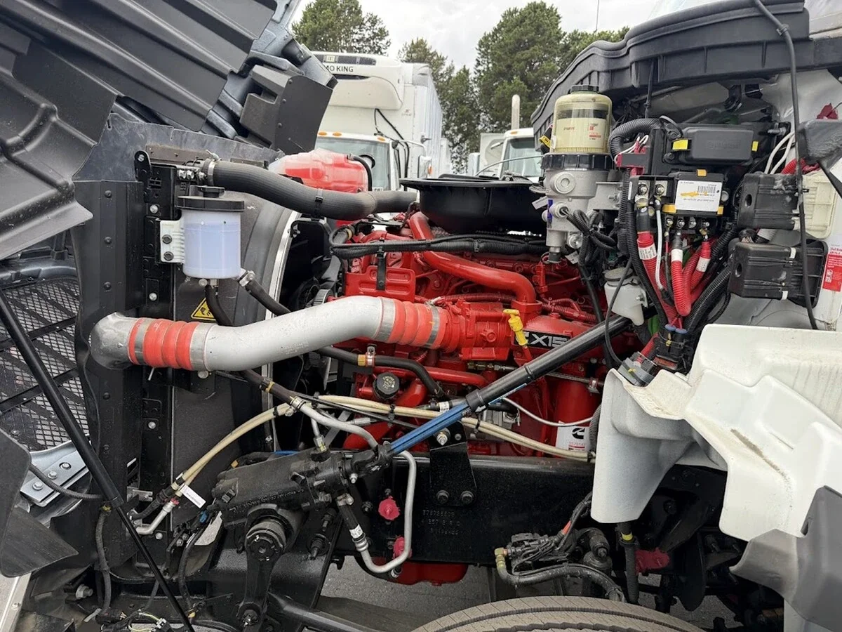 2025 International HX — photo 11