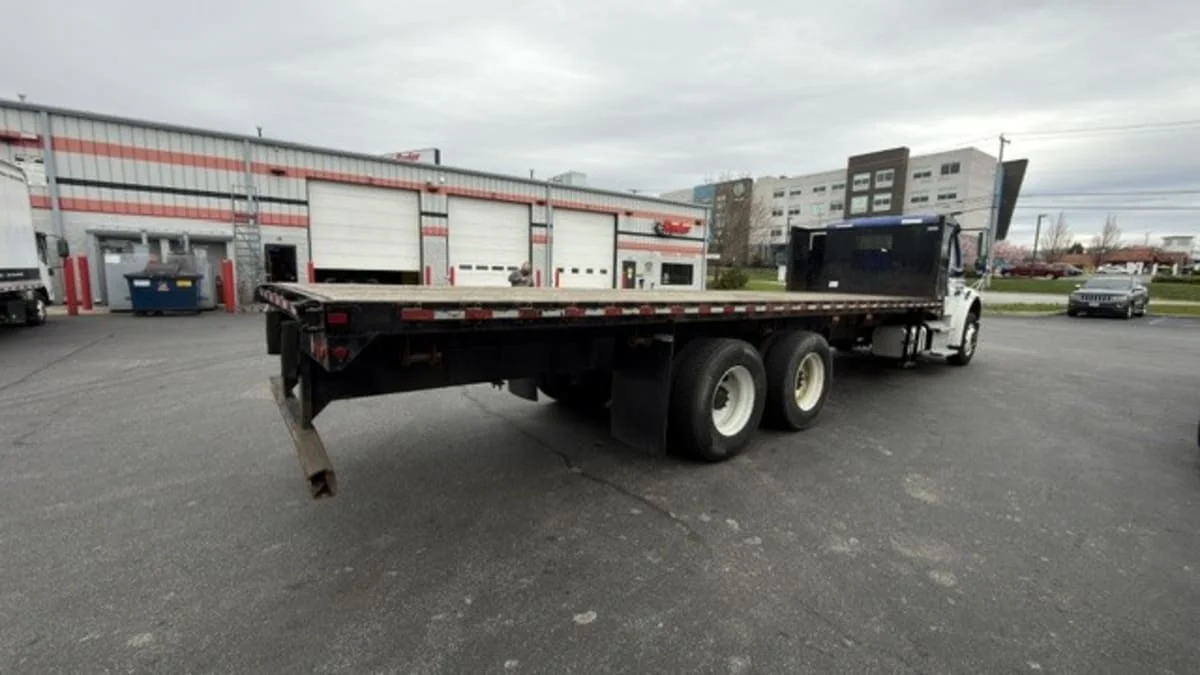 2020 Freightliner M2 106 in Allentown, PA — photo 4