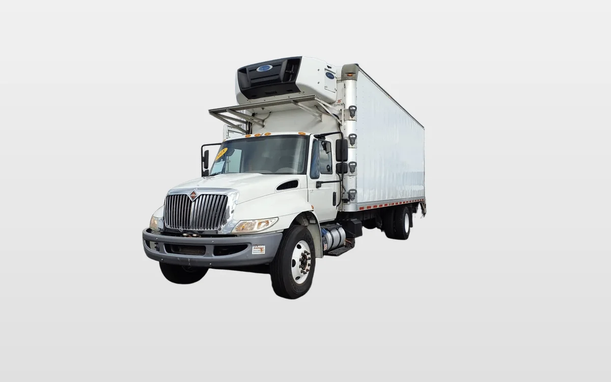 2018 International 4300 - image 1