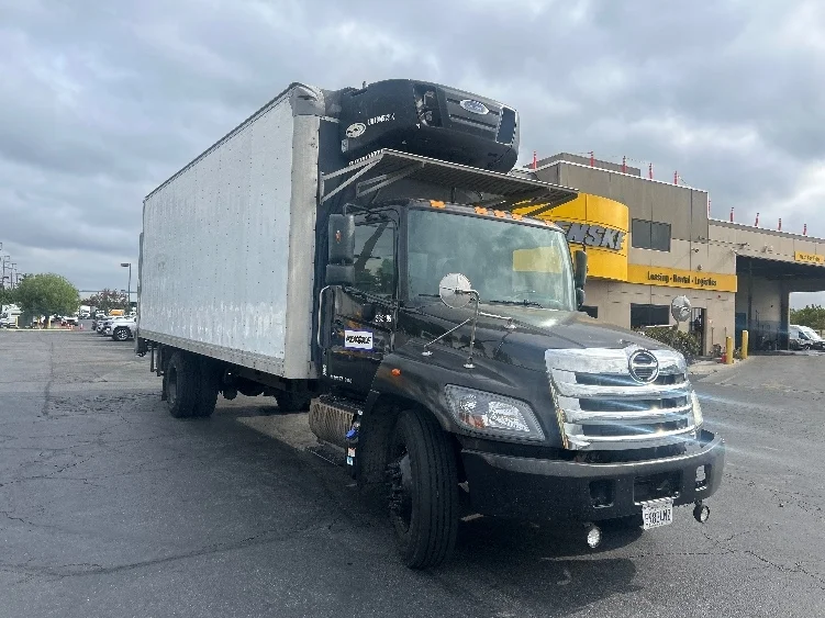 2019 Hino 338