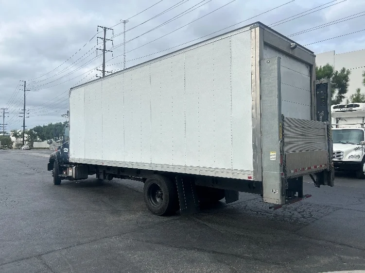 2019 Hino 338 in Torrance, CA — photo 6