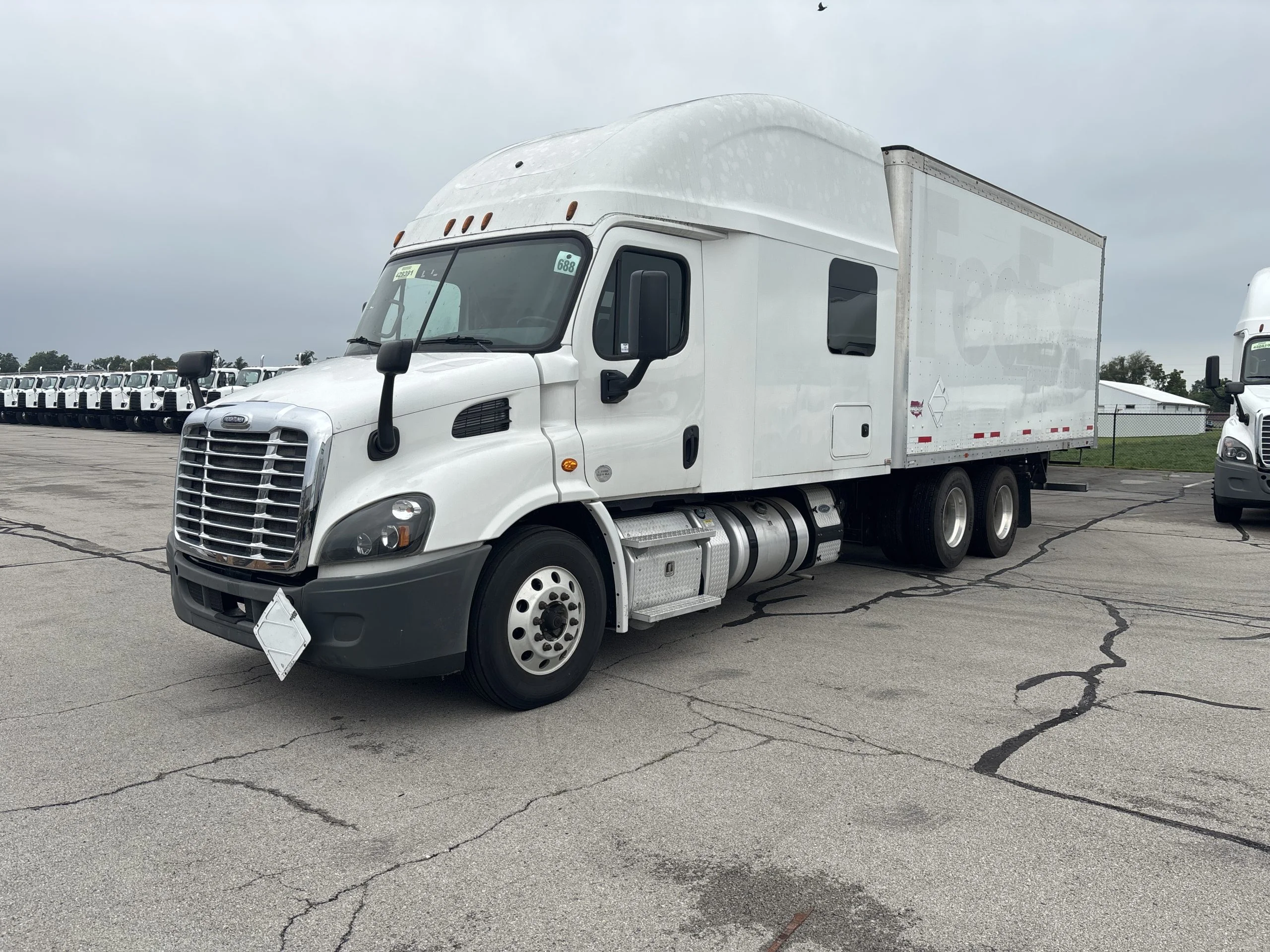 2016 Freightliner in Fort Wayne, IN — photo 2