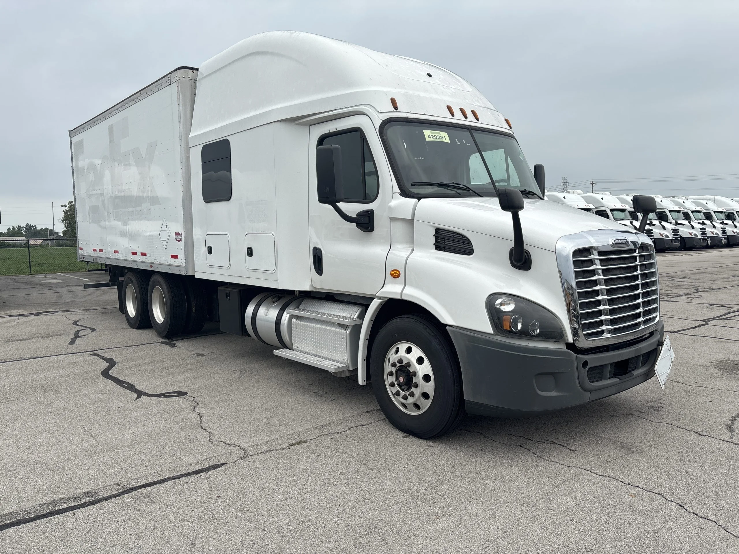 2016 Freightliner in Fort Wayne, IN — photo 3