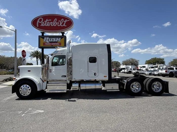 2027 Peterbilt 589 - image 3