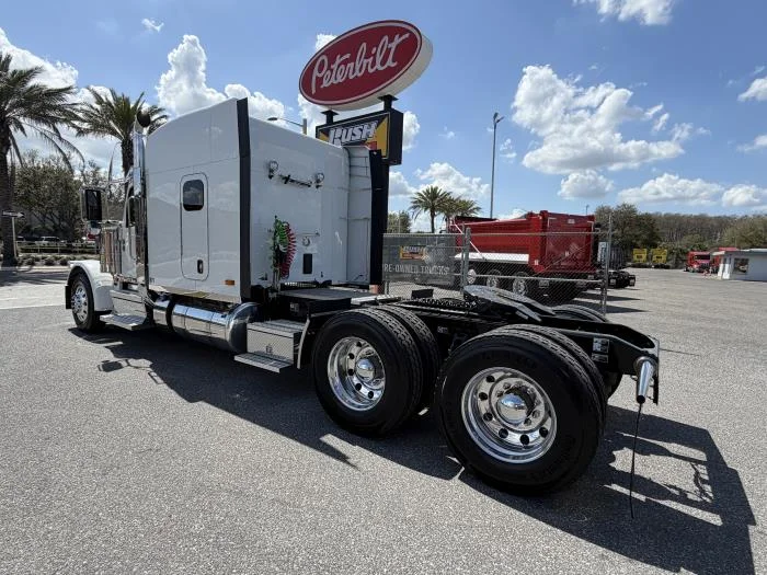 2027 Peterbilt 589 - image 4