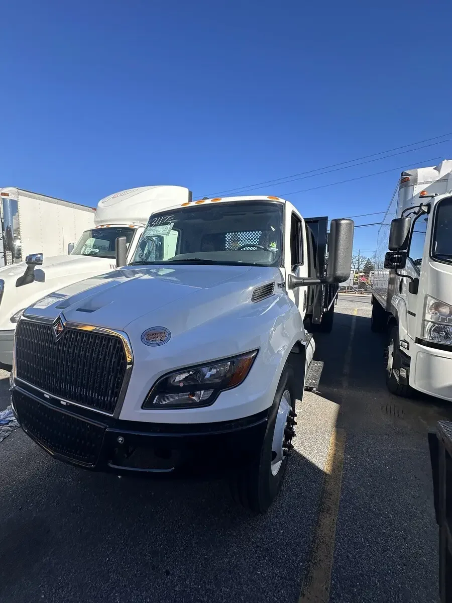 2025 International MV - image 3