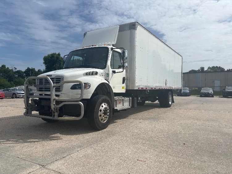 2021 Freightliner eM2 in Hammond, LA — photo 3