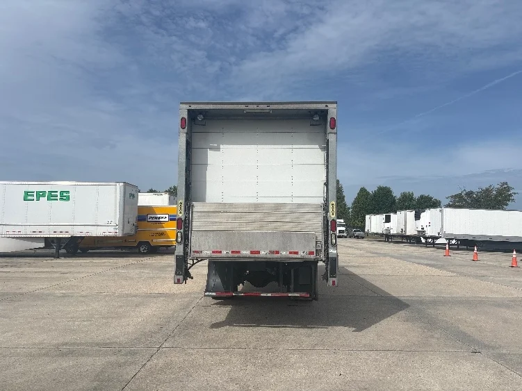 2021 Freightliner eM2 in Hammond, LA — photo 7