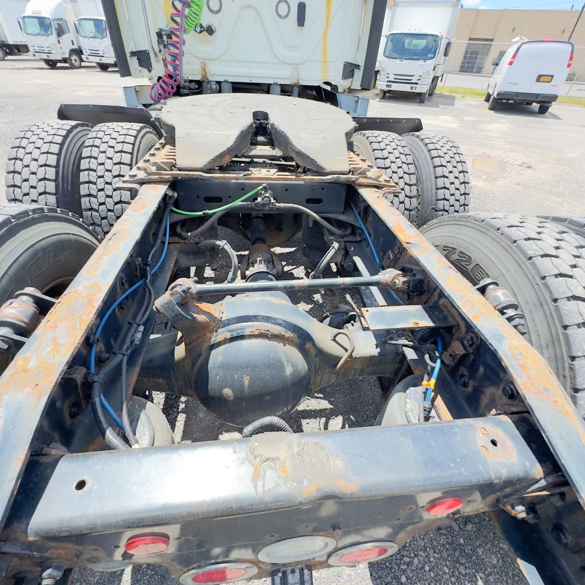 2019 Freightliner Cascadia - image 10