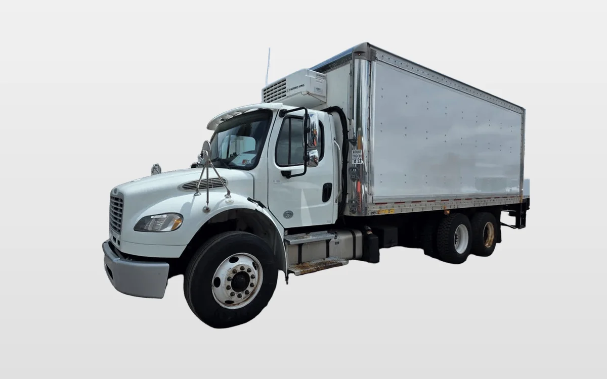 2019 Freightliner M2 106 - image 1