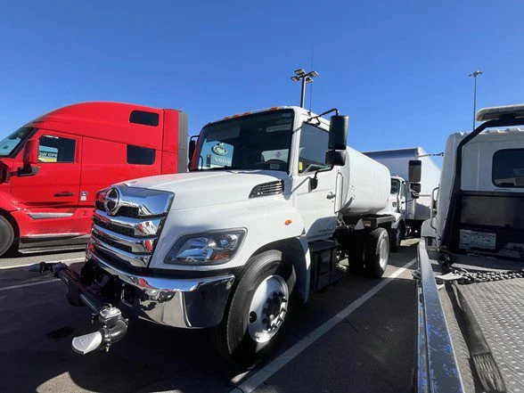 2025 Hino 