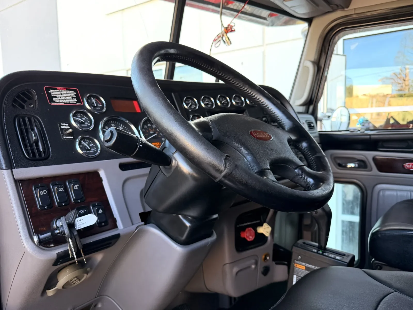 2014 Peterbilt 367 in Greer, SC — photo 15