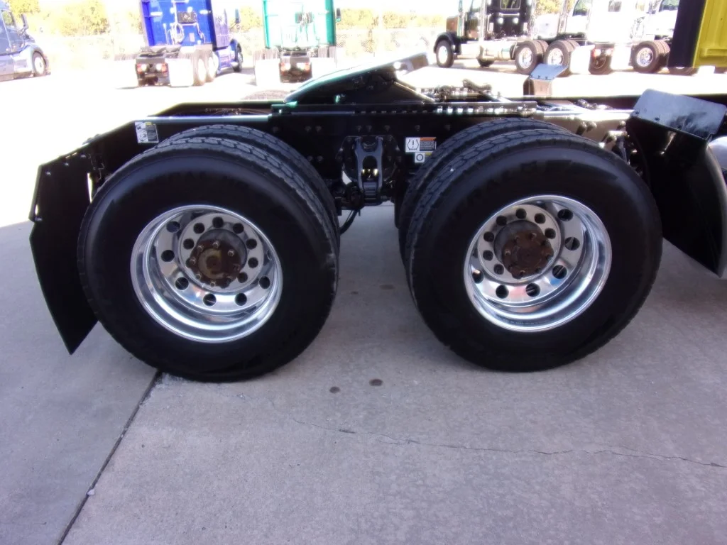 2021 Peterbilt 579 - image 4