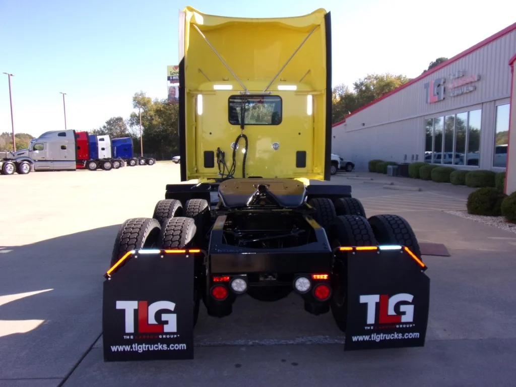 2021 Peterbilt 579 - image 7