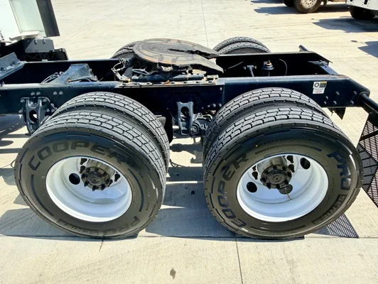 2023 Kenworth T680 in Knoxville, TN — photo 4