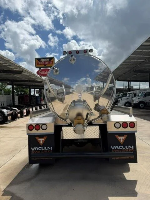 2027 Peterbilt 536 — photo 6