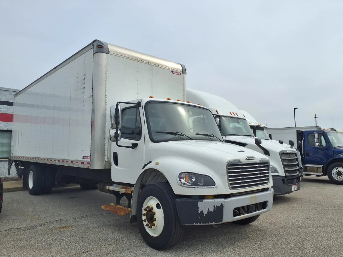 2020 Freightliner M2 106 in Cleveland, OH — photo 3