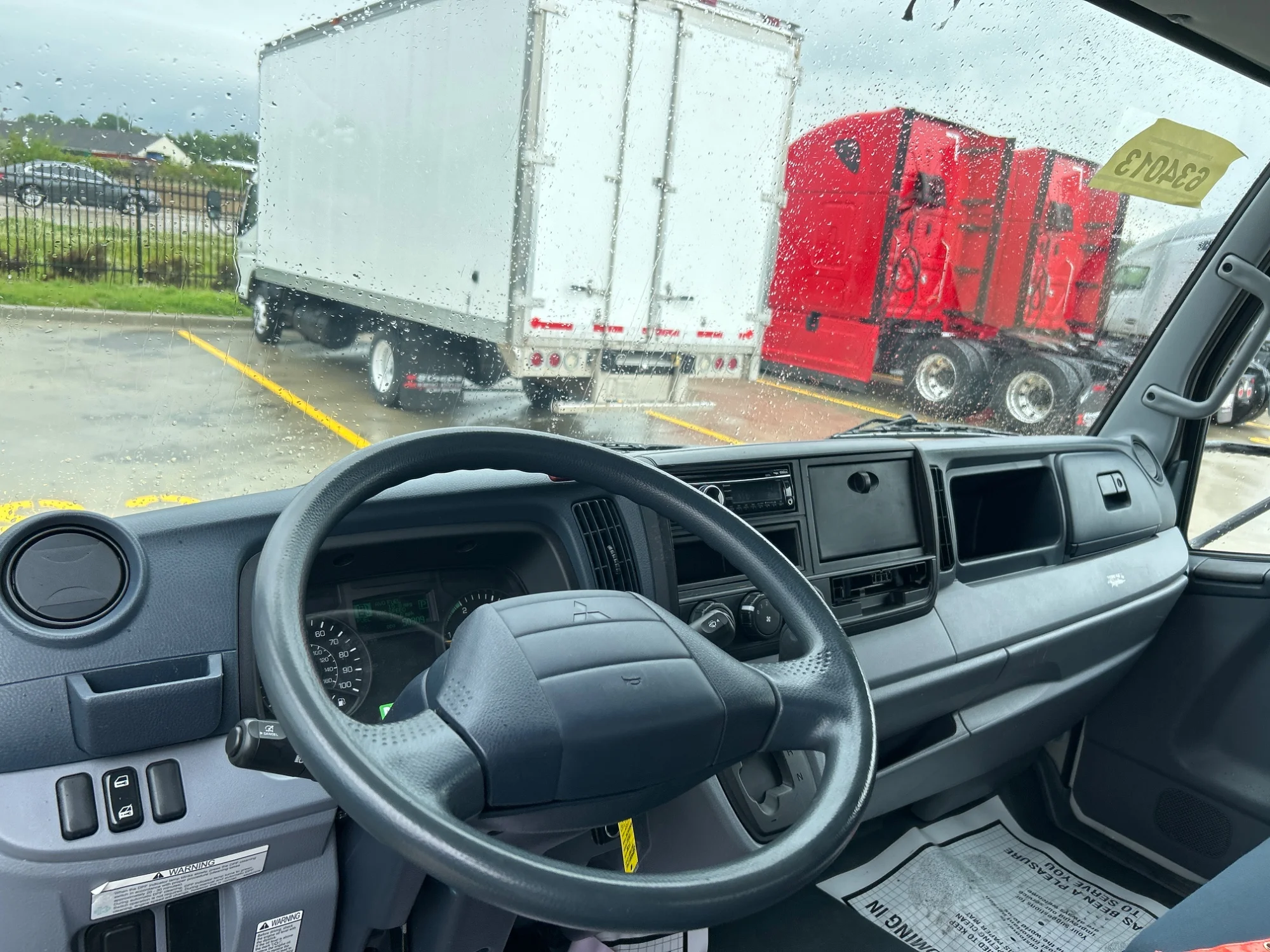 2017 Mitsubishi Fuso FE in Indianapolis, IN — photo 5