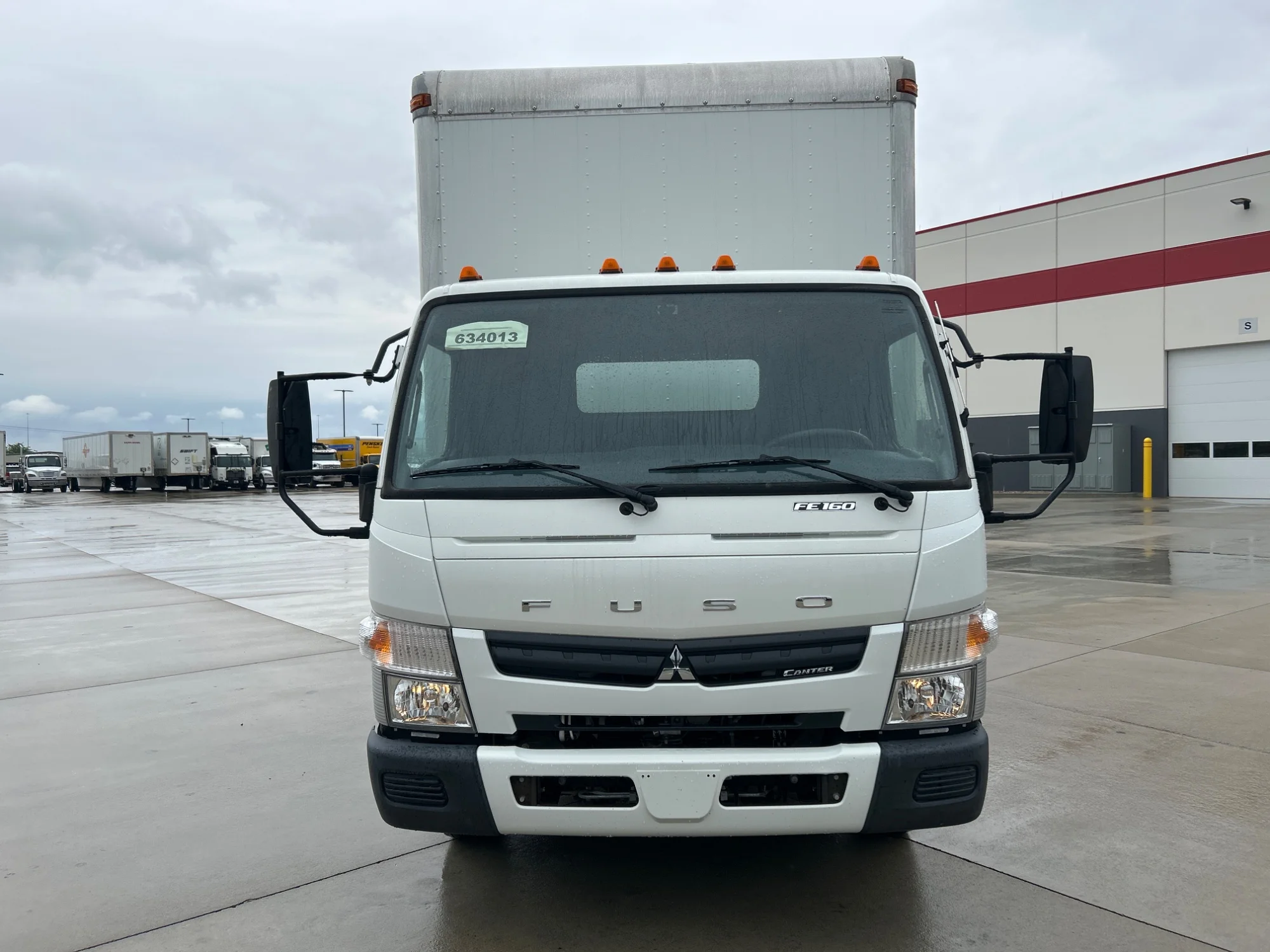 2017 Mitsubishi Fuso FE in Indianapolis, IN — photo 2