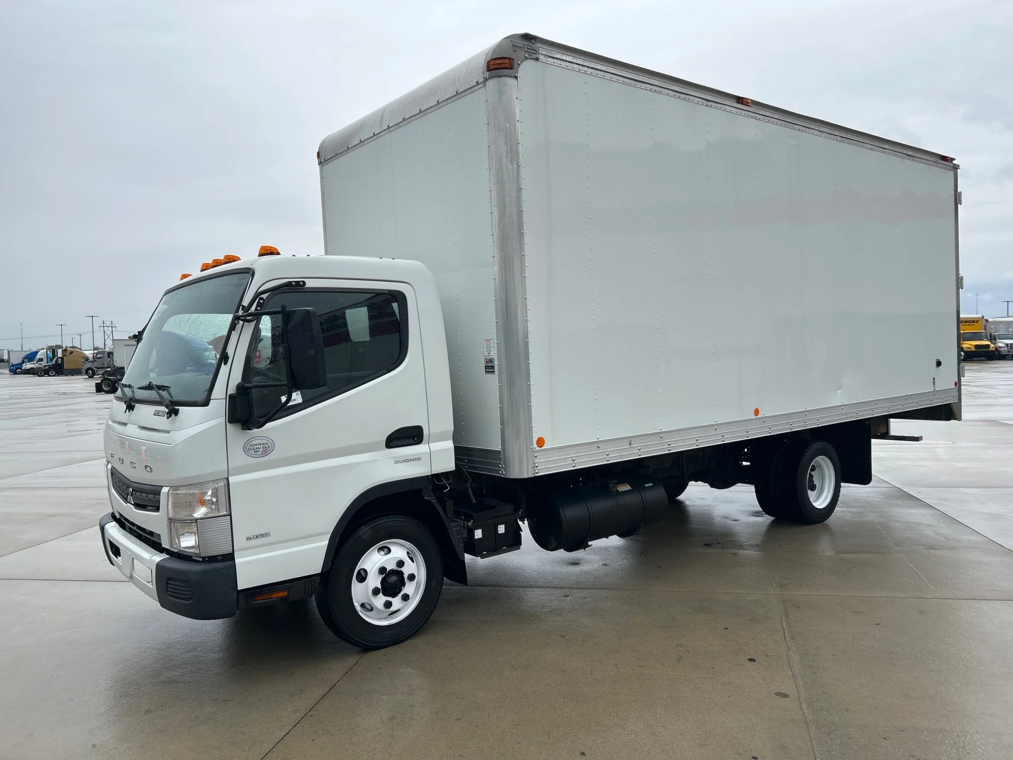 2017 Mitsubishi Fuso FE