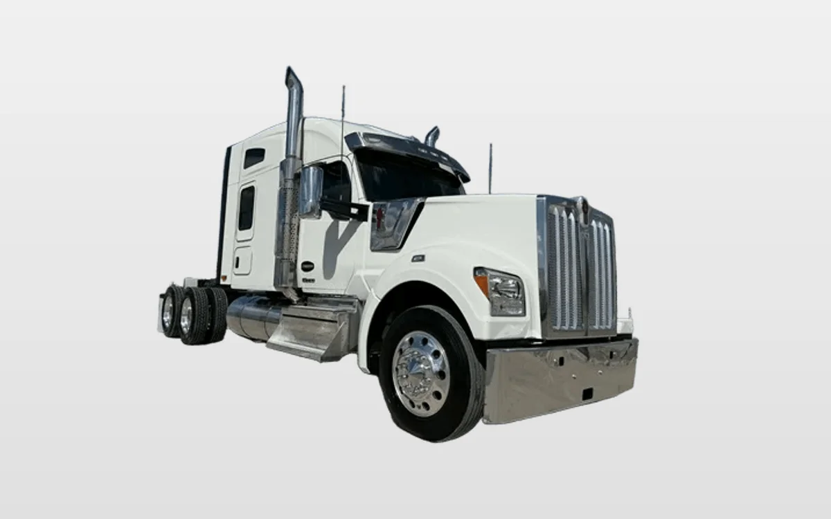 2023 Kenworth W990 - image 1