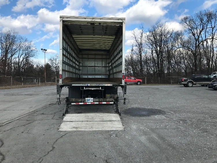 2022 International MV - image 9