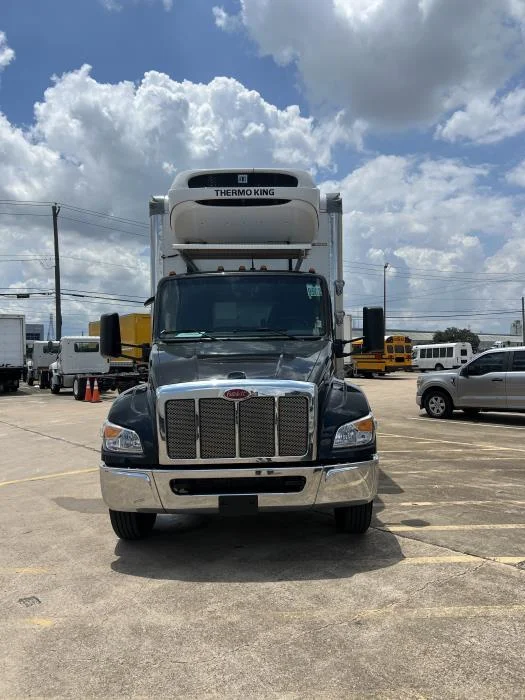 2025 Peterbilt 537 — photo 5