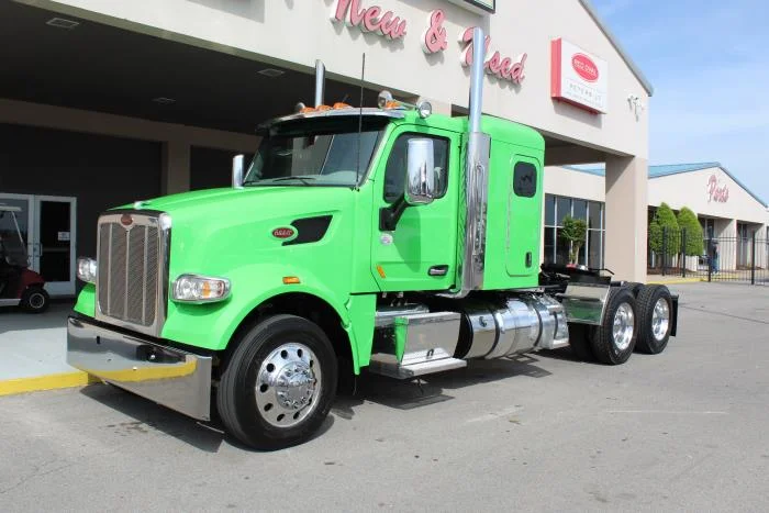 2021 Peterbilt 567 - image 2