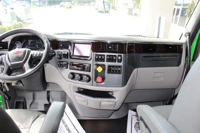 2021 Peterbilt 567 - image 17