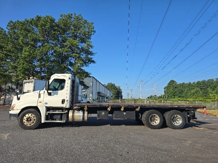 2018 Freightliner in Atlanta (Forest Park), GA — photo 4