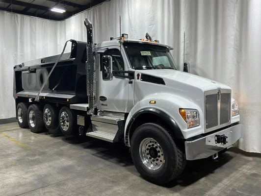 2027 Kenworth T880