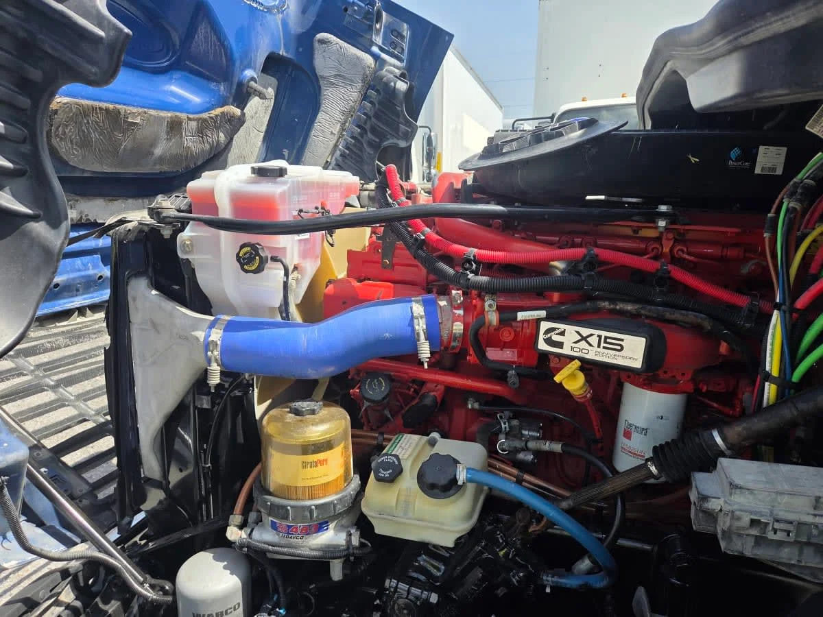 2020 Freightliner Cascadia in St. Rose, LA — photo 8
