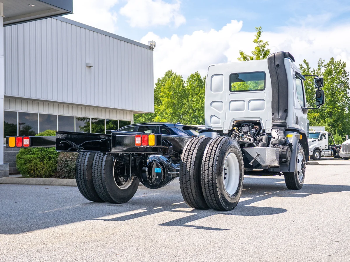 2025 Peterbilt 220EV in Duncan, SC — photo 6