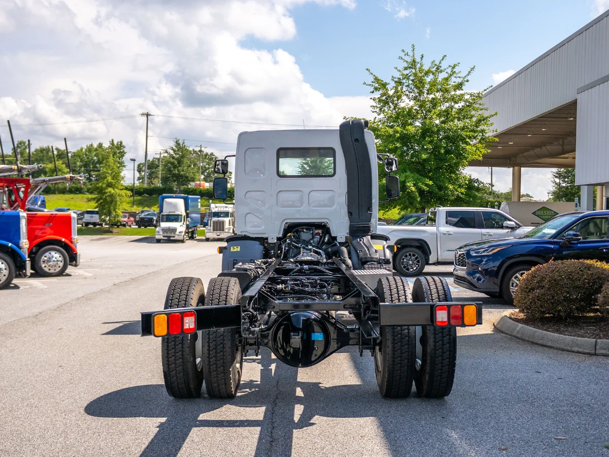 2025 Peterbilt 220EV in Duncan, SC — photo 5