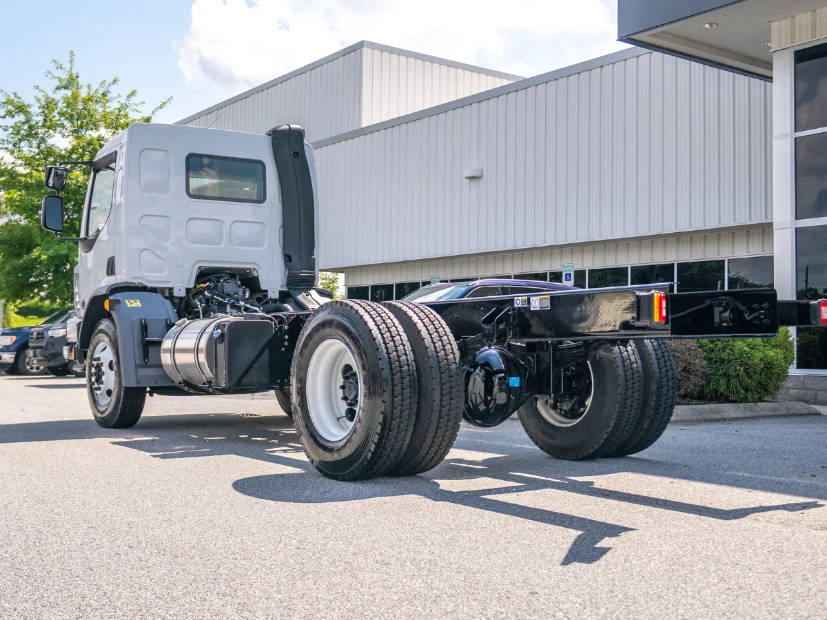 2025 Peterbilt 220EV in Duncan, SC — photo 4