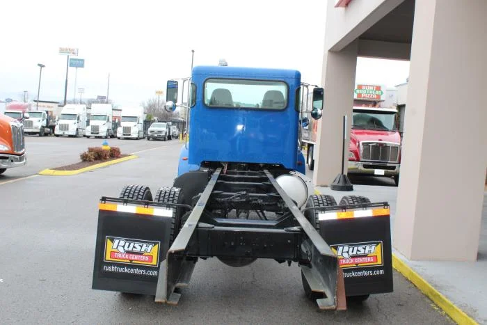 2021 Peterbilt 337 - image 6