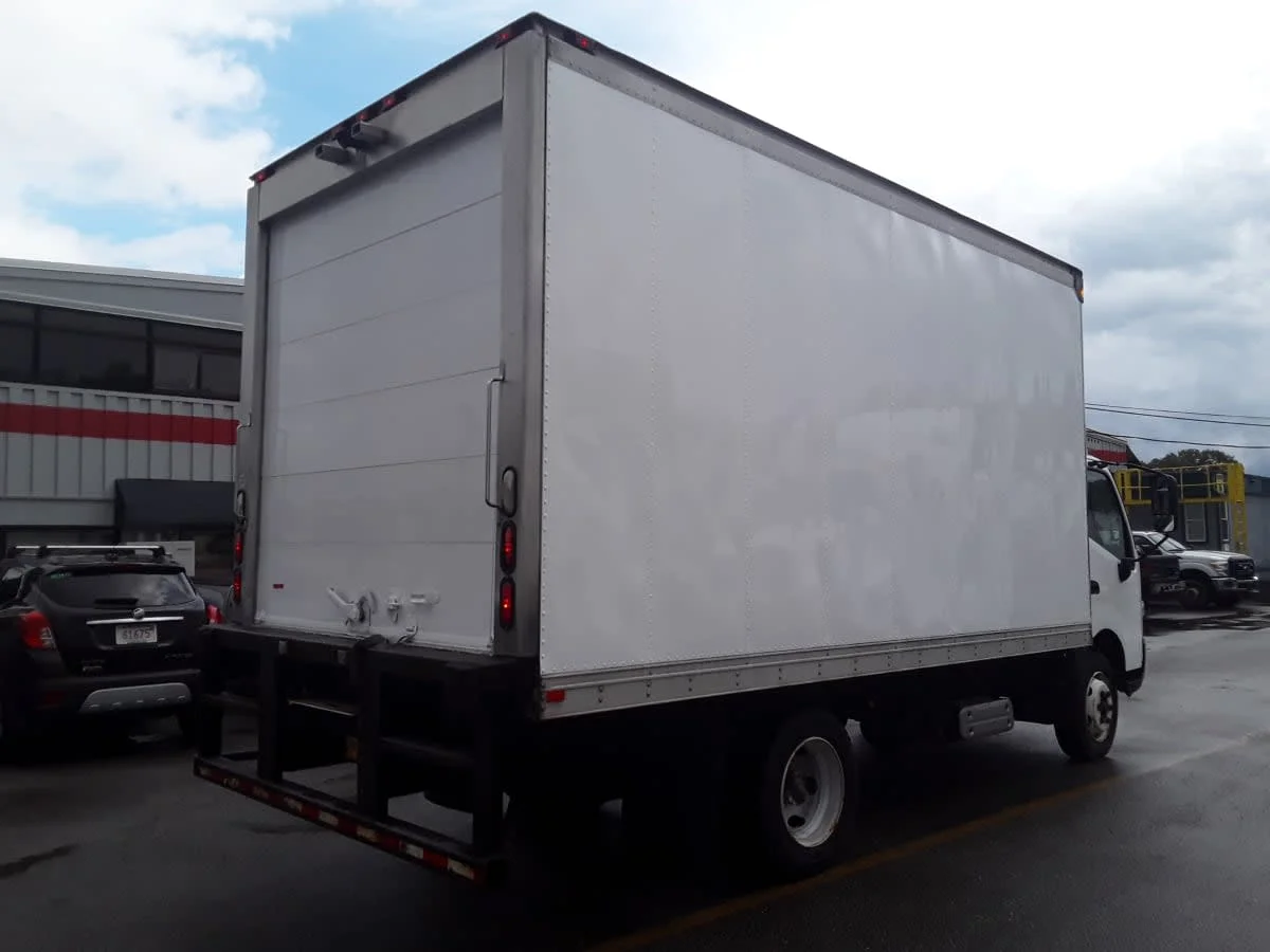 2019 Hino 195 in Salisbury, MA — photo 4