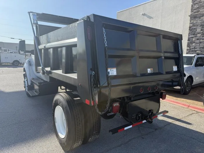 2026 Ford F-750 — photo 4