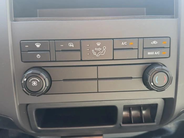 2026 Ford F-750 — photo 12