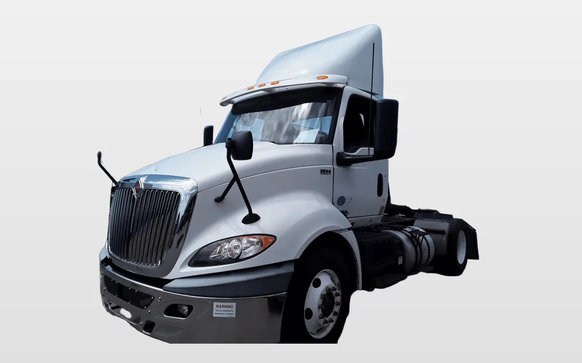 2019 International - image 1