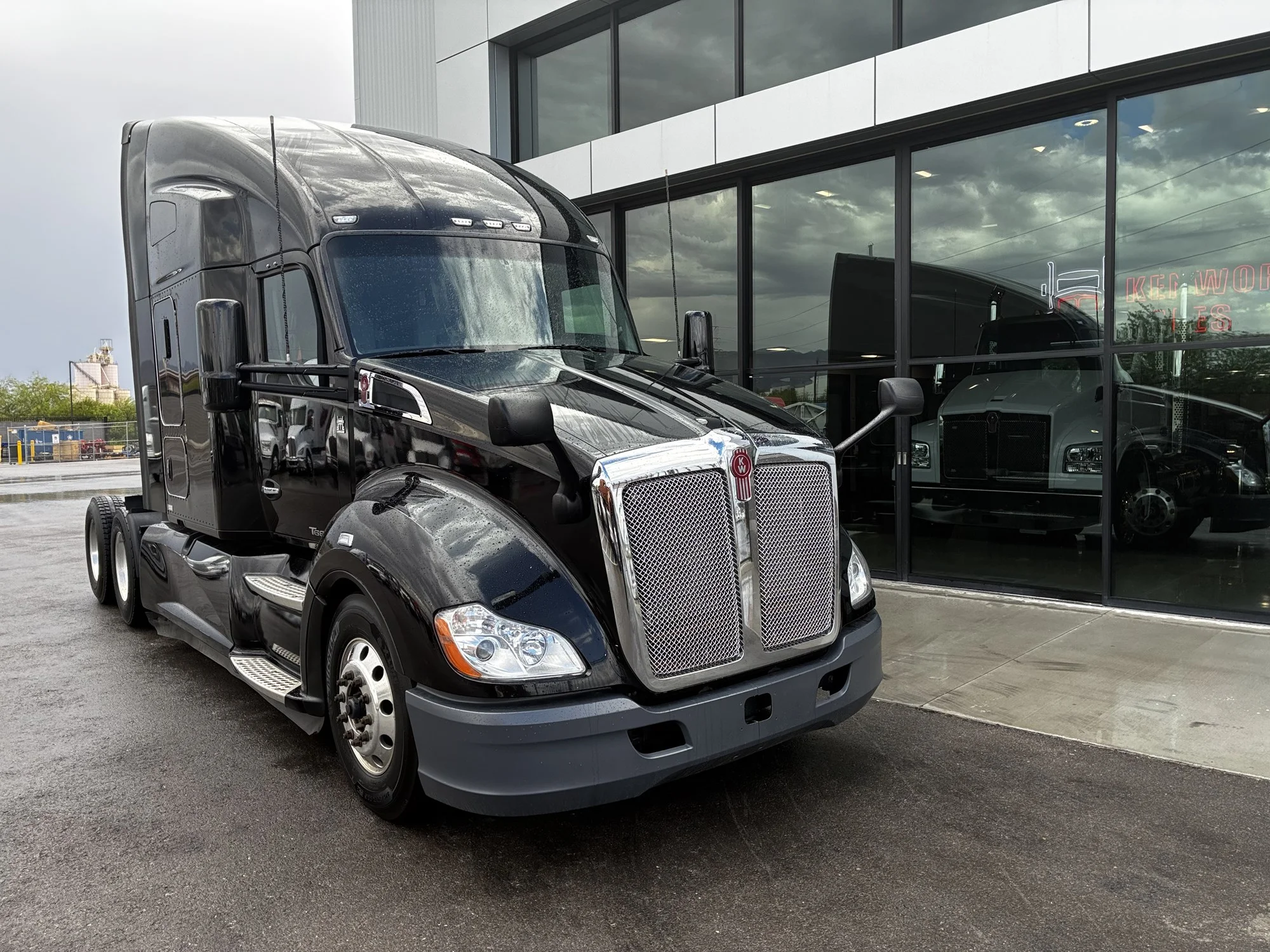 2022 Kenworth T680