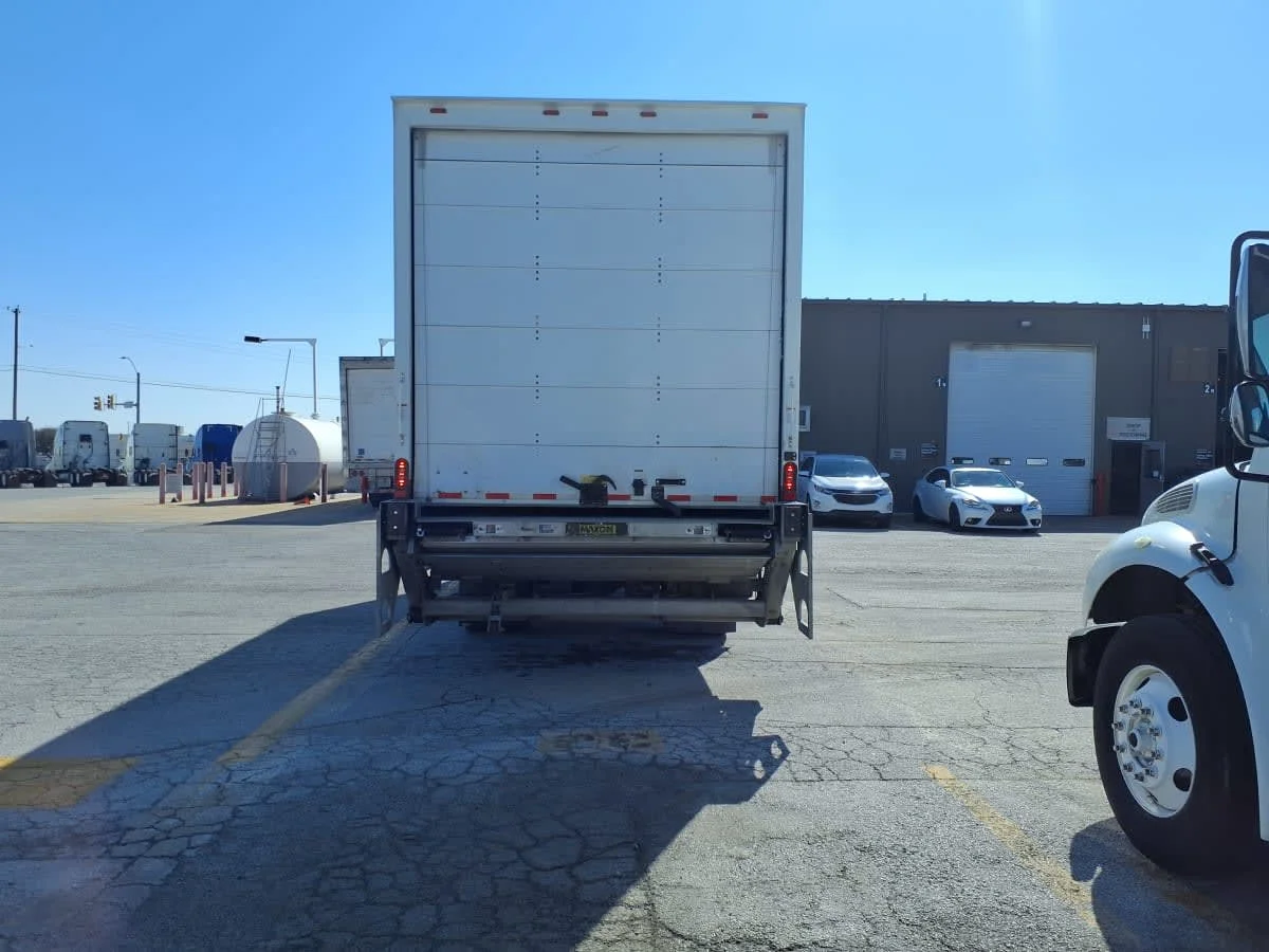 2020 International MV - image 5