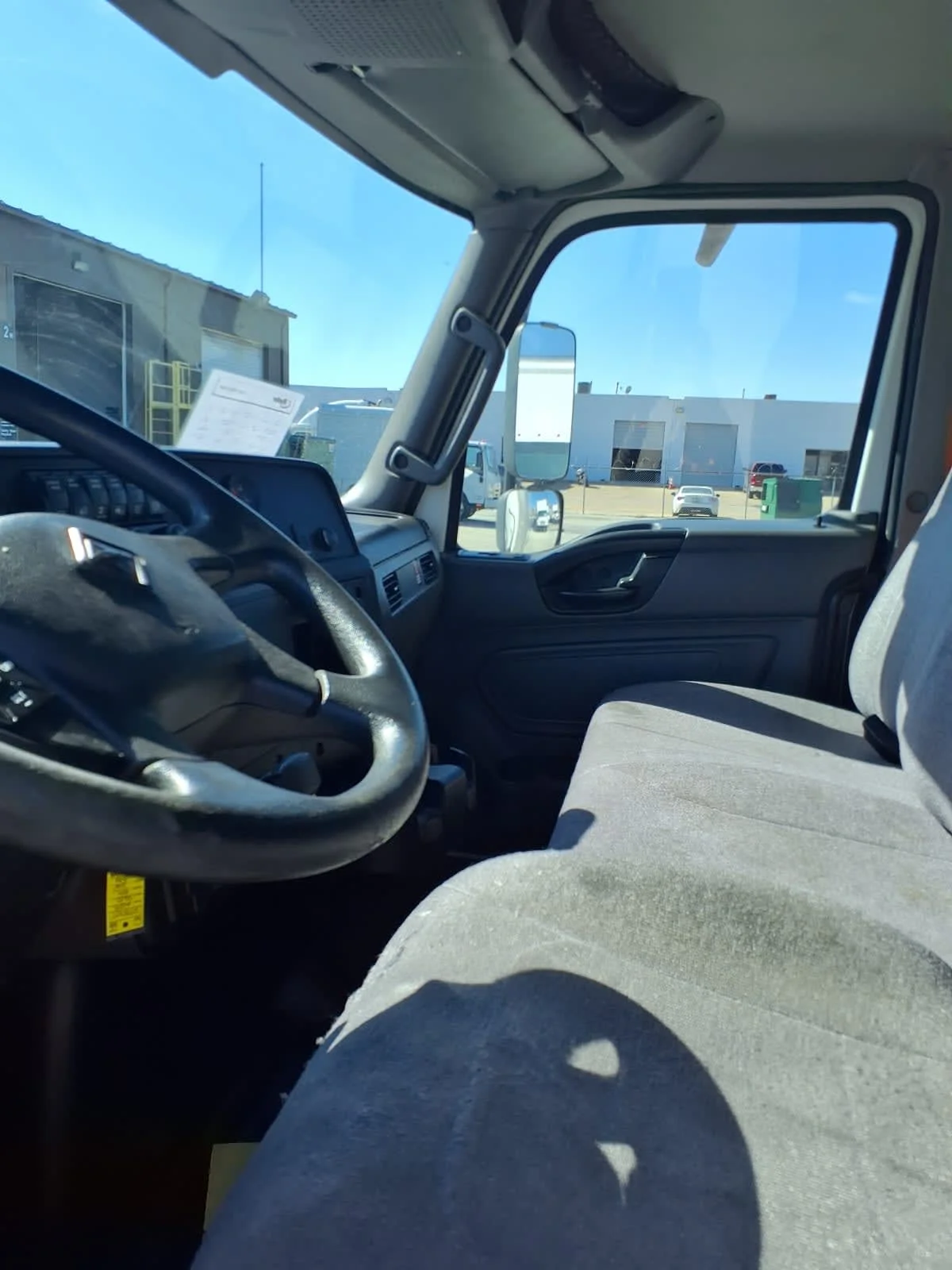 2020 International MV - image 7